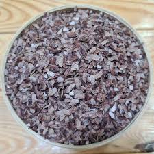 Black rice flakes